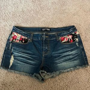 FOREVER 21 Distressed Edge Denim Shorts with Floral Print size 28